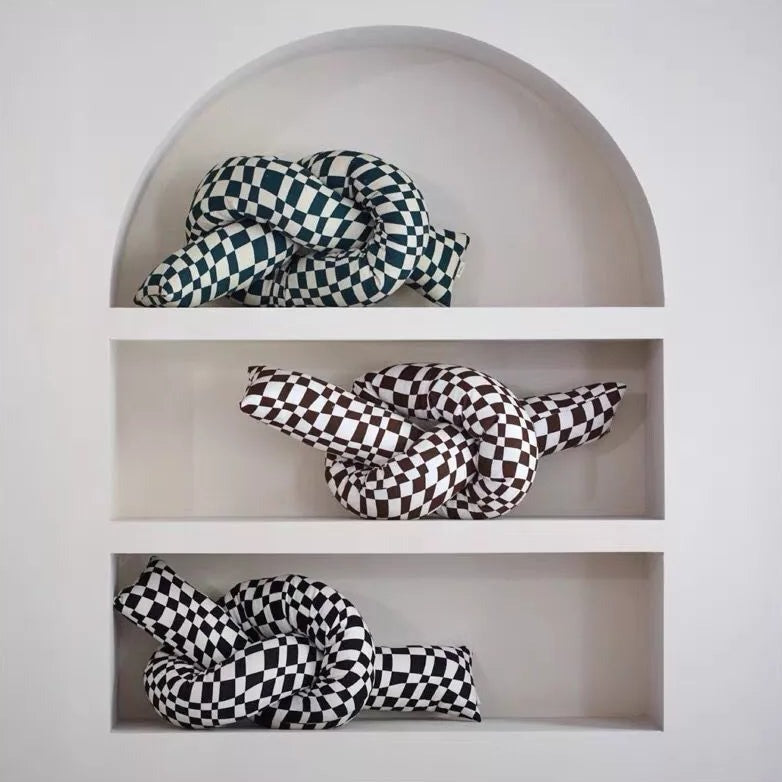 Bea Homes – Checked Oversized Pillow