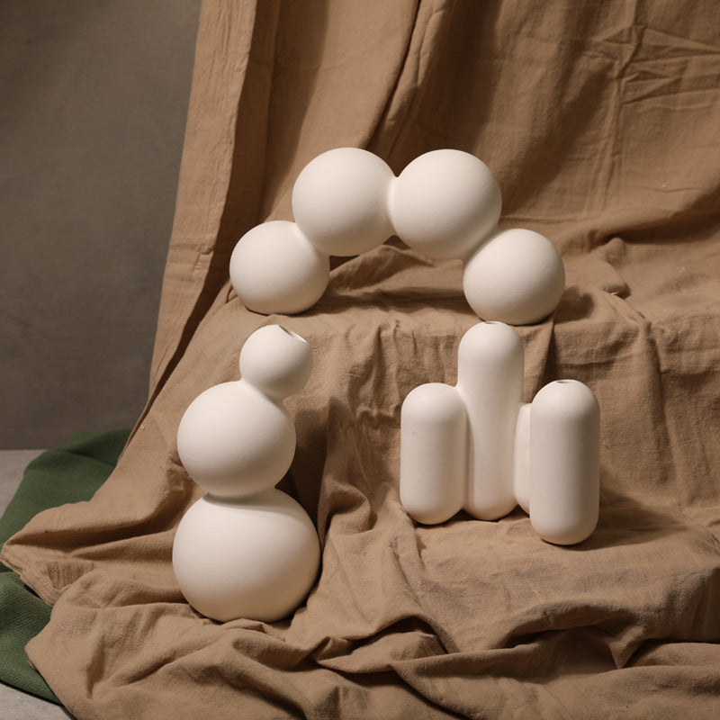 Bea Homes – Porcelain Vases