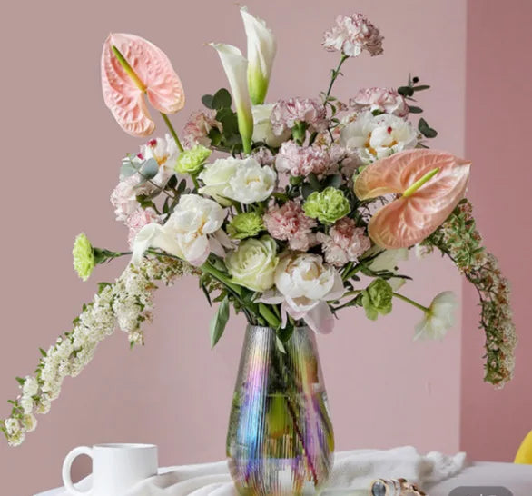 Bea Homes – Aura Glow Vase
