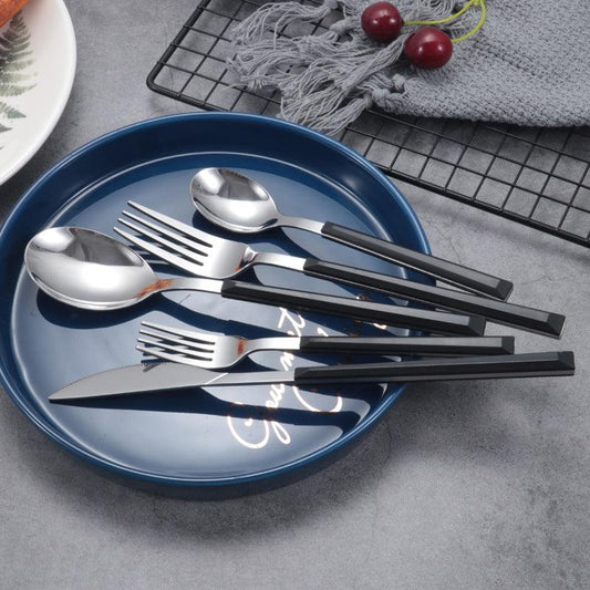 Bea Homes – 5 Piece Black Handle Cutlery Set - Bea Homes