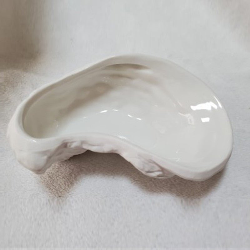 Bea Homes – Ceramic Oyster Plate - Bea Homes