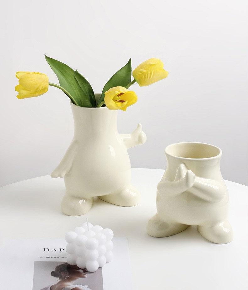 Bea Homes - Modern Monochrome Art Vase for a Chic and Minimalist Aesthetic Display - Bea Homes