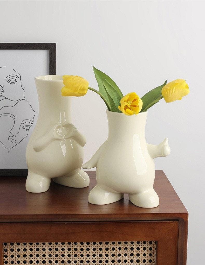 Bea Homes - Modern Monochrome Art Vase for a Chic and Minimalist Aesthetic Display - Bea Homes