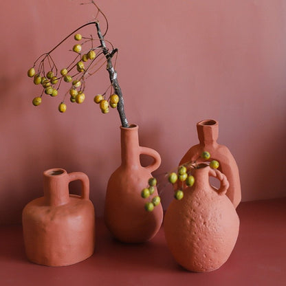 Bea Homes – Textured Ceramic Vase - Bea Homes