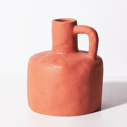 Bea Homes – Textured Ceramic Vase - Bea Homes