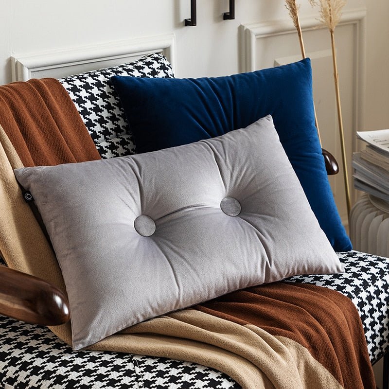 Bea Homes – Velvet Square Cushion - Bea Homes