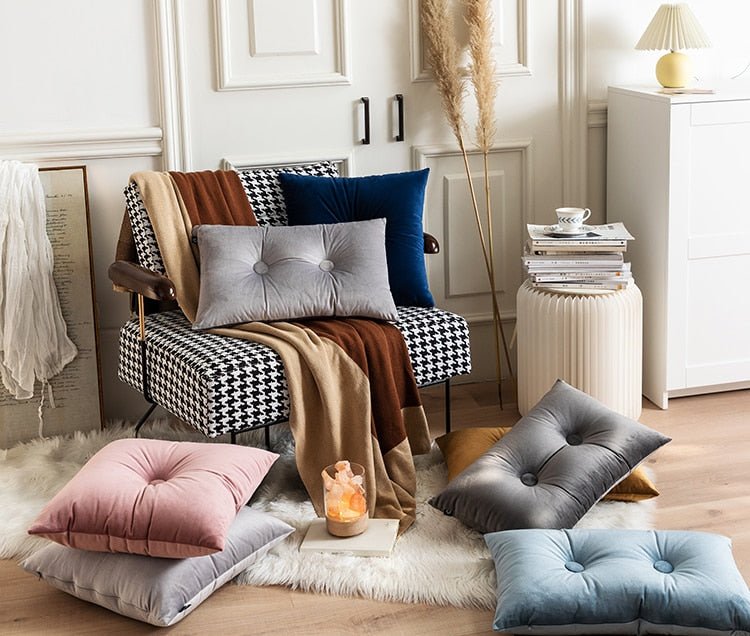 Bea Homes – Velvet Square Cushion - Bea Homes