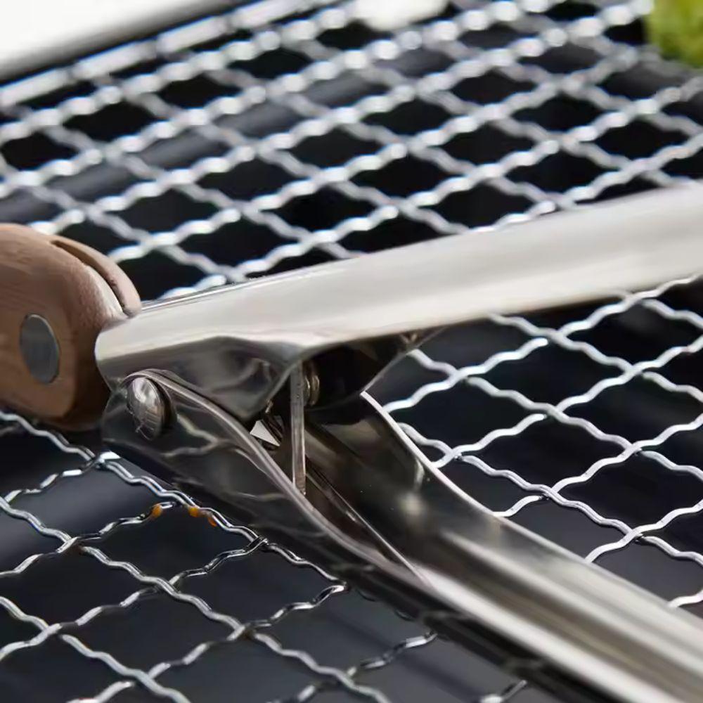 Bea Homes – Wood and Steel Tongs Set for a Modern Kitchen Aesthetics - Bea Homes